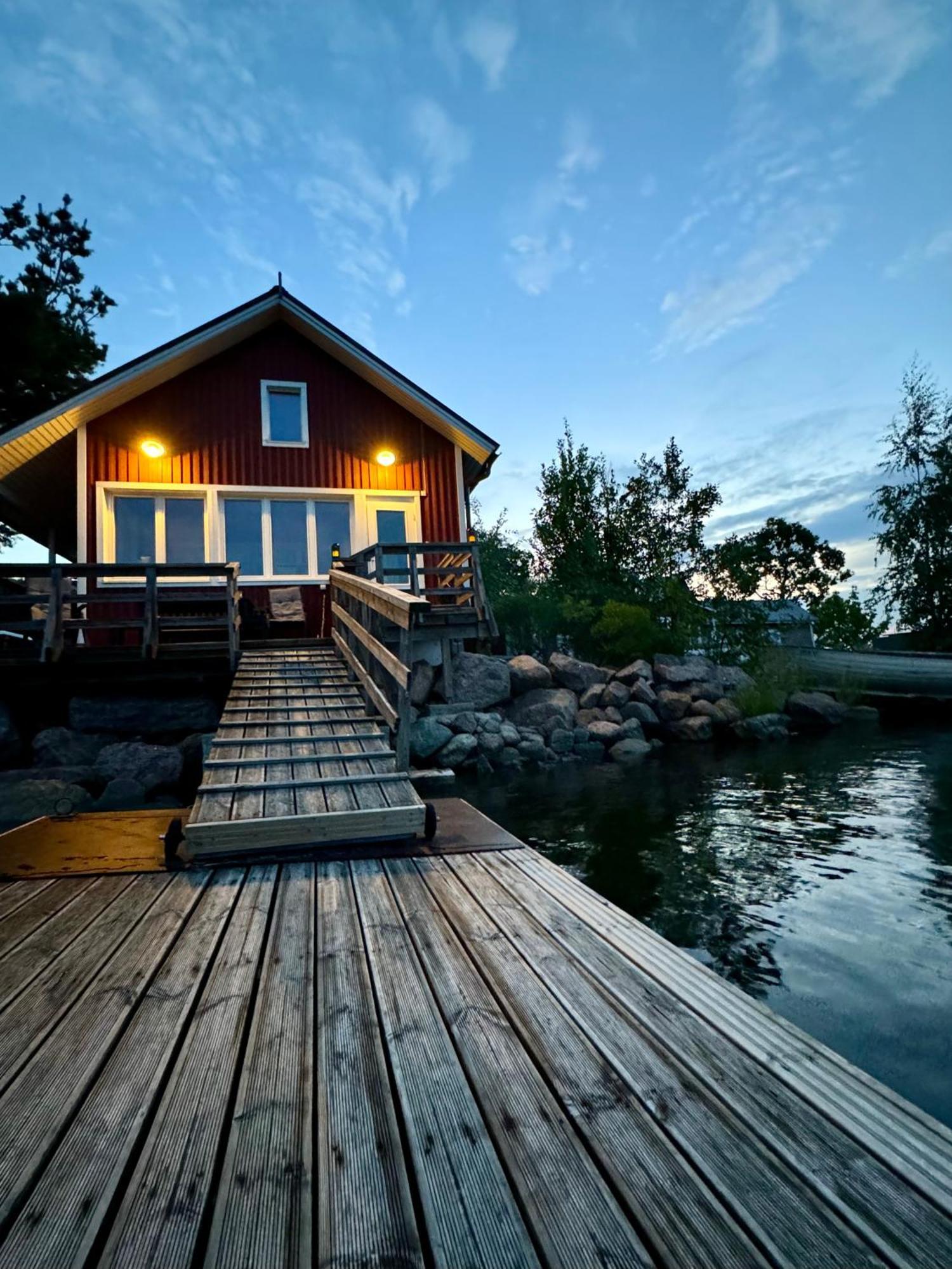 Rantakari Cottage Kotka Bagian luar foto